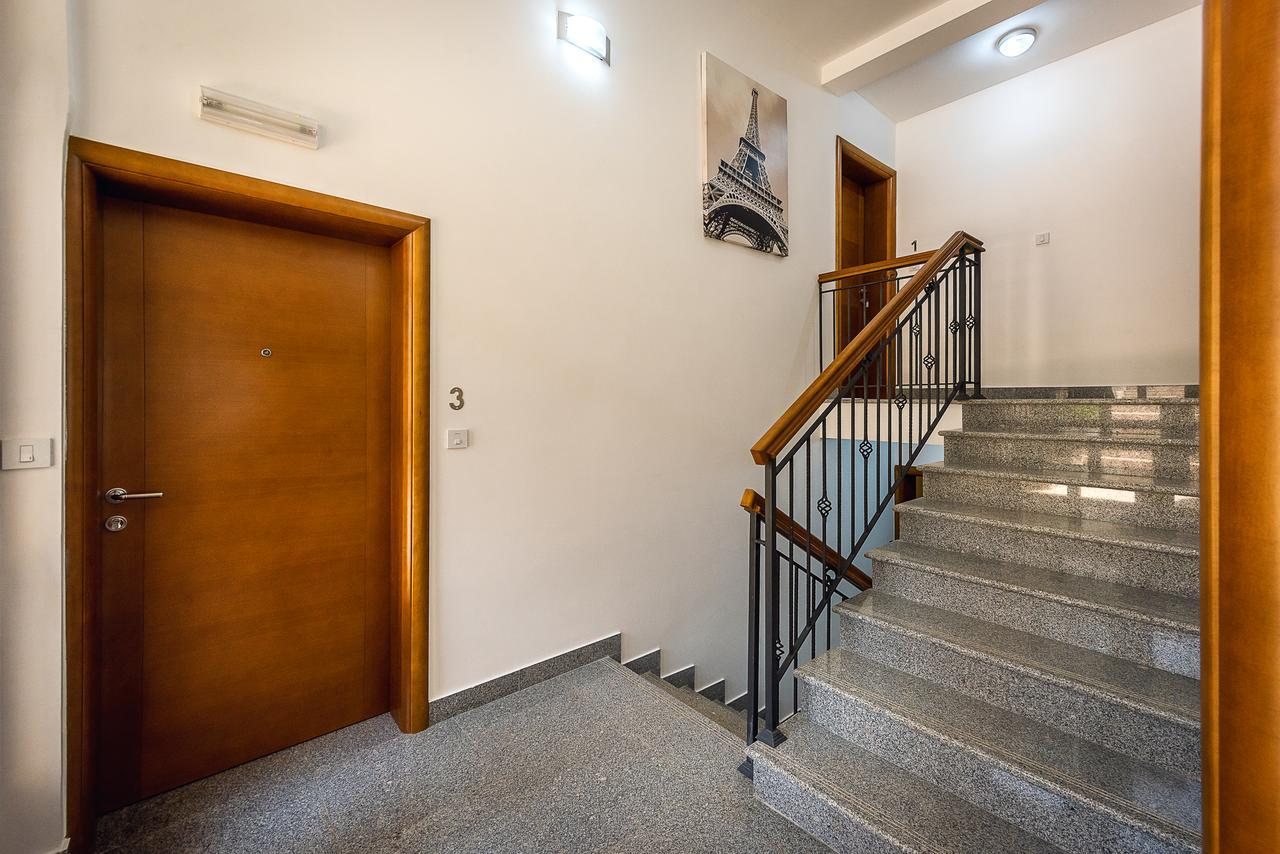 Santorini Apart Krasići Exterior foto